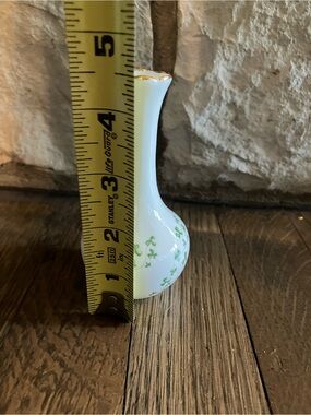 Vintage Royal Tara fine bone china vase, handmade in Ireland.